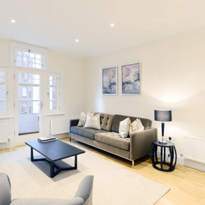3rd floor – 2 bedrooms – 630sq ft – 2 bathrooms