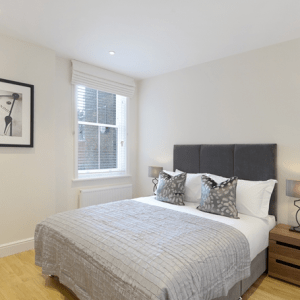 2nd floor – 3 bedrooms – 986sq ft – 2 bathrooms